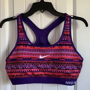 Nike pro sports bra